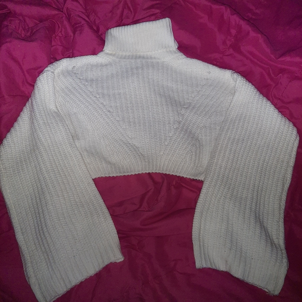 Off White Cropped Sweater And Skirt Set Size Large